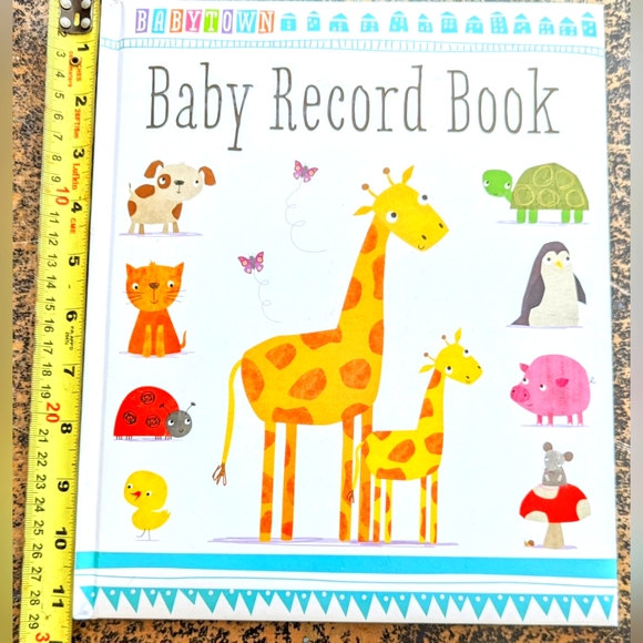 Baby Record Book - Hardcover baby keepsake book - Picture 3 of 14